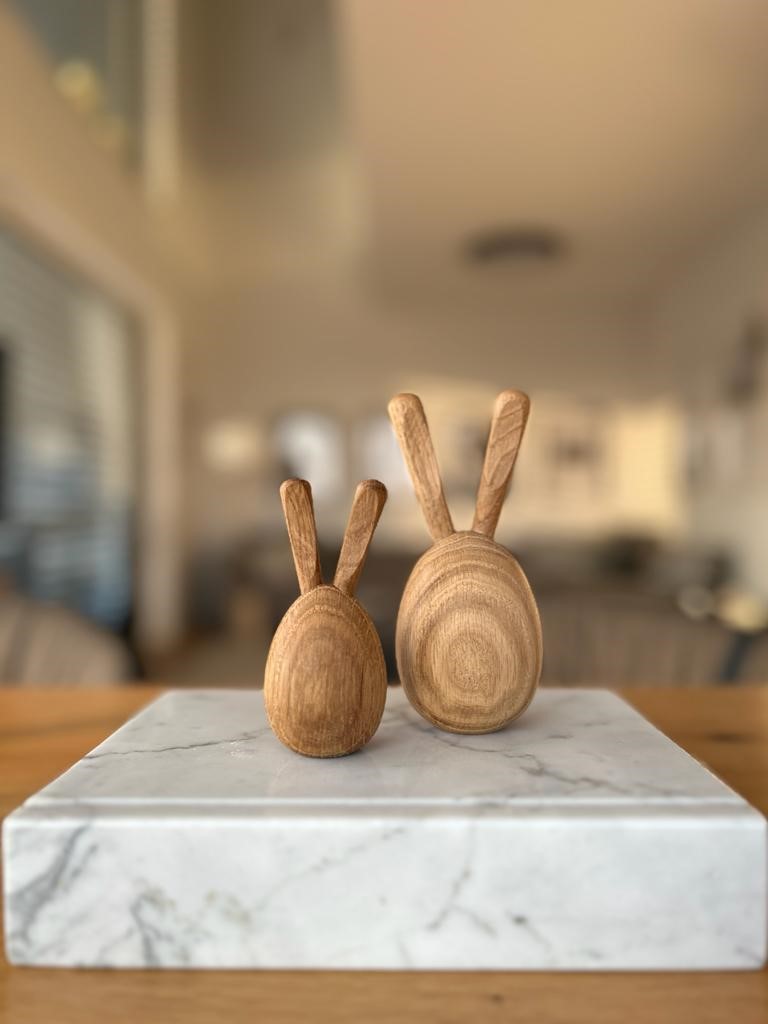 2er Osterhasen Set Eiche geölt - handgemacht in 2 Größen 9,5 & 13 cm 