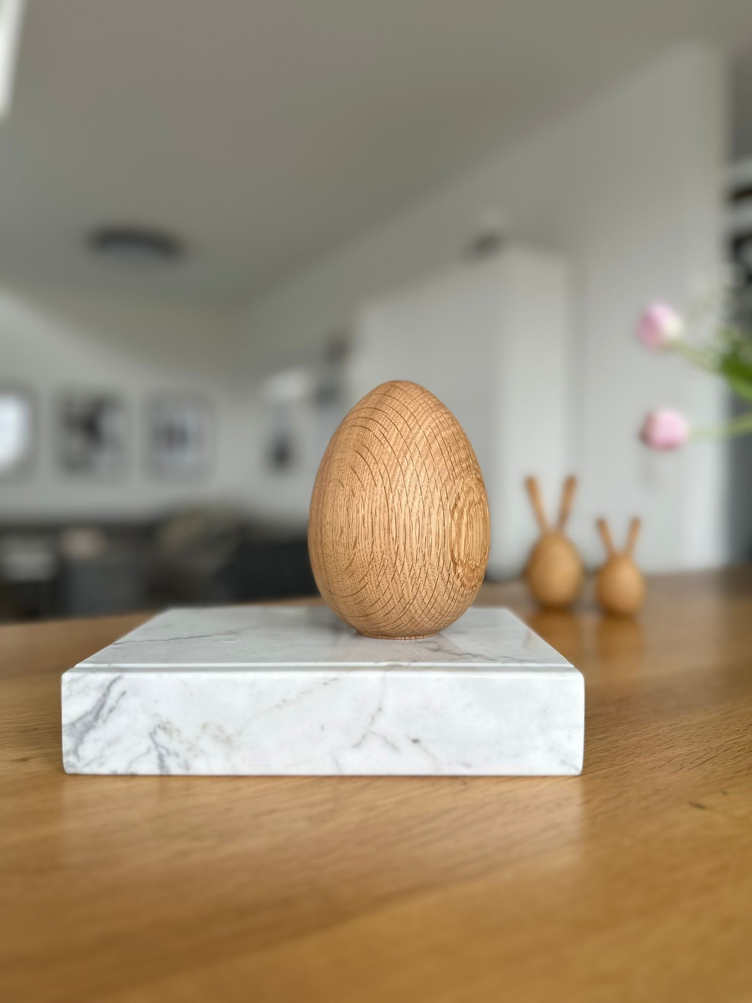 Osterei - Eiche Straussenei geölt ca 13 cm hoch - handarbeit